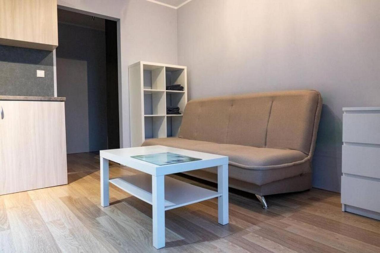 MINI APARTAMENT CRACOW / KRAKÓW z m. postojowym Apartamento Exterior foto